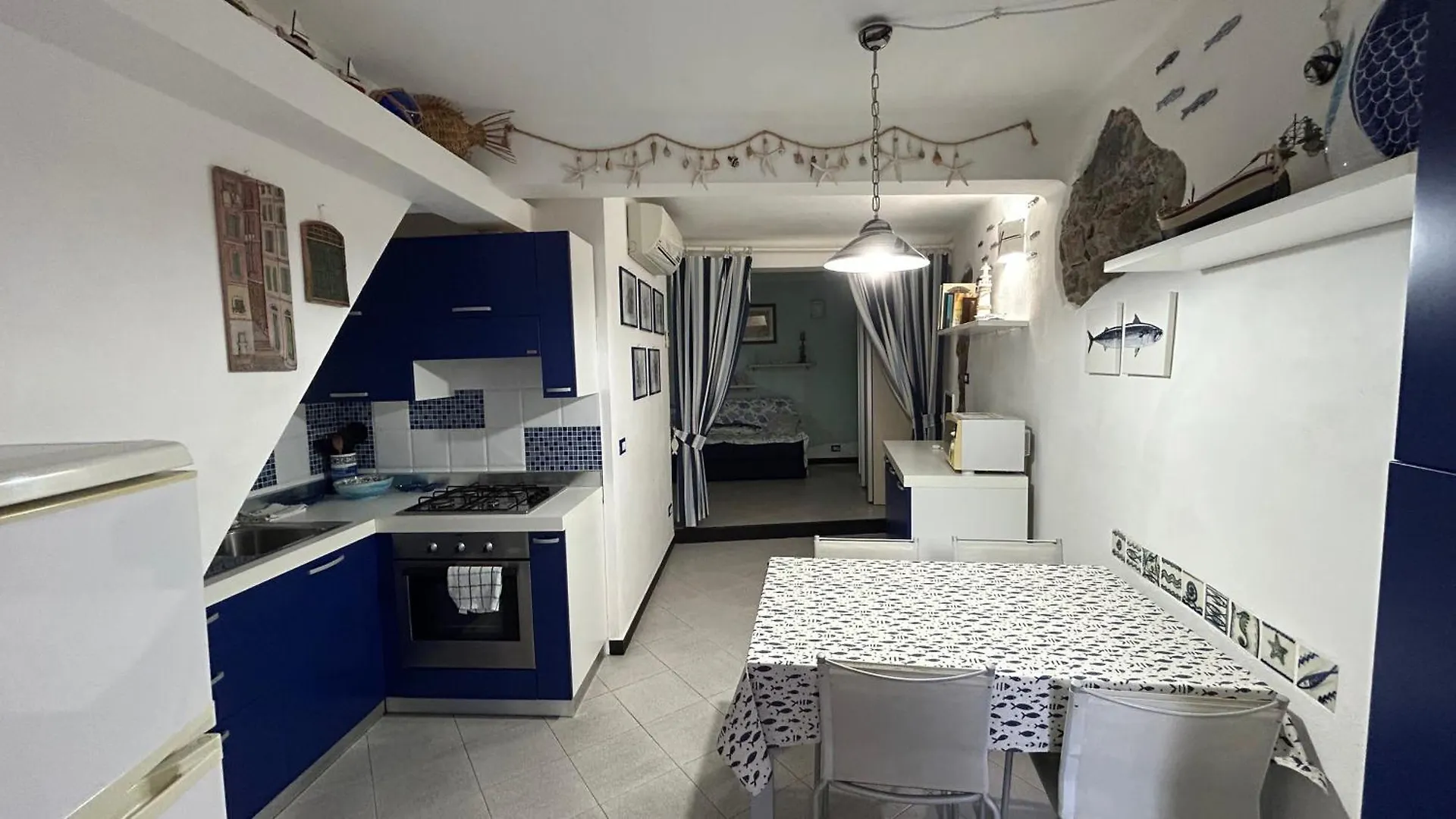 Pippo Cosy Studio Flat With Ac Monterosso al Mare 0*,